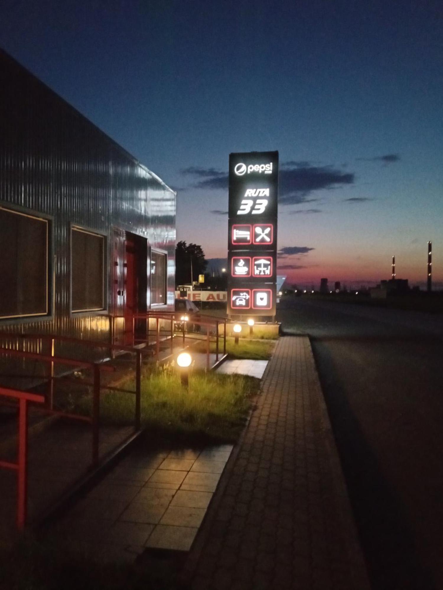 Motel Ruta 33 Arad Exterior photo