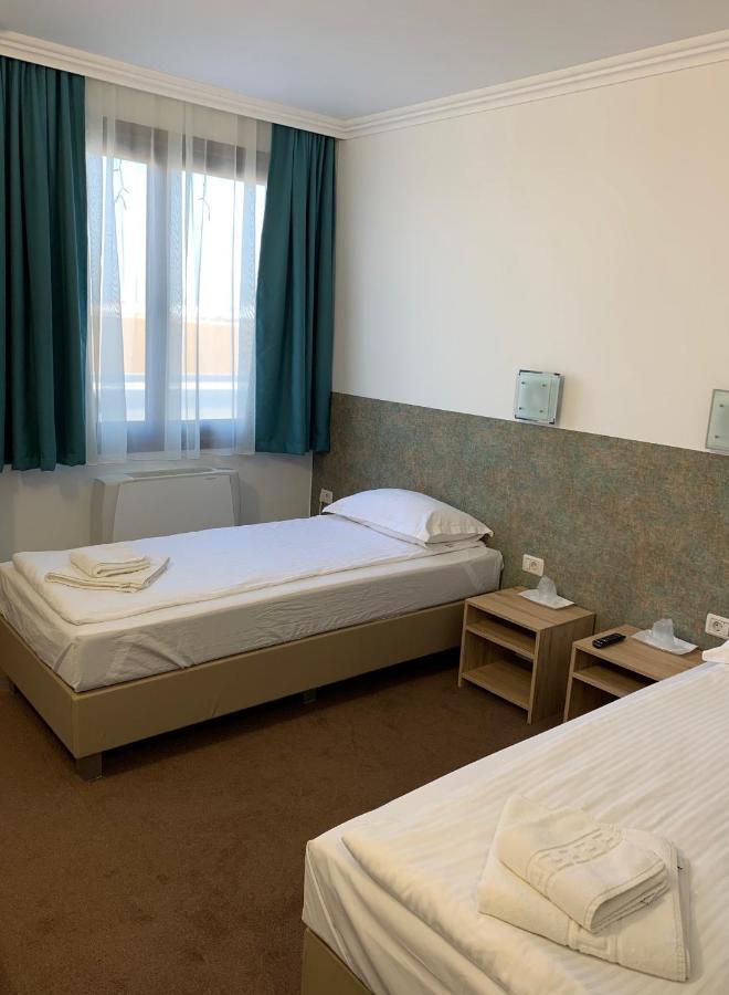 Motel Ruta 33 Arad Exterior photo