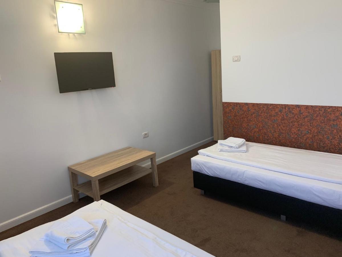 Motel Ruta 33 Arad Exterior photo